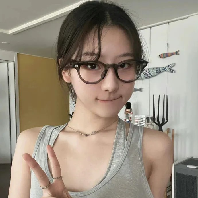 轰天俏娇娃